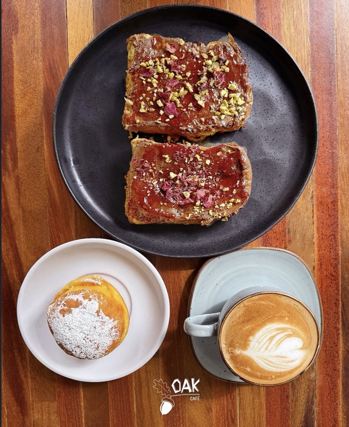 Tostas & Latte